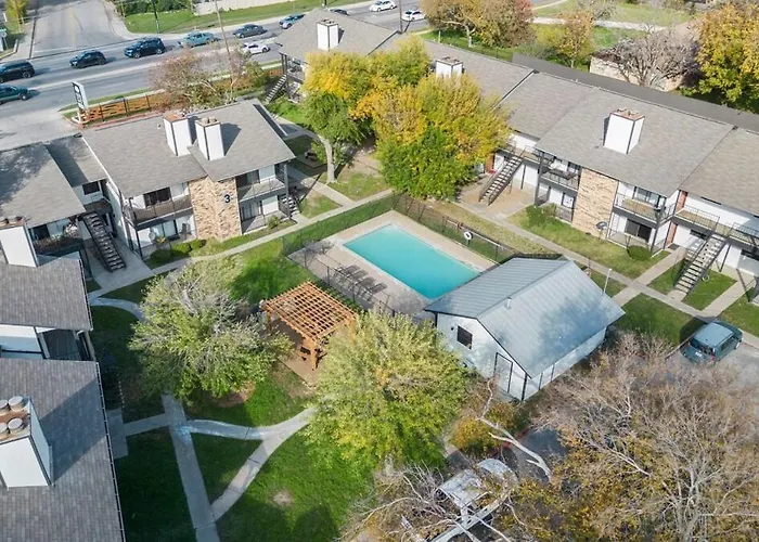 Modern - 1br -near Austin - King Bed Apartamento *